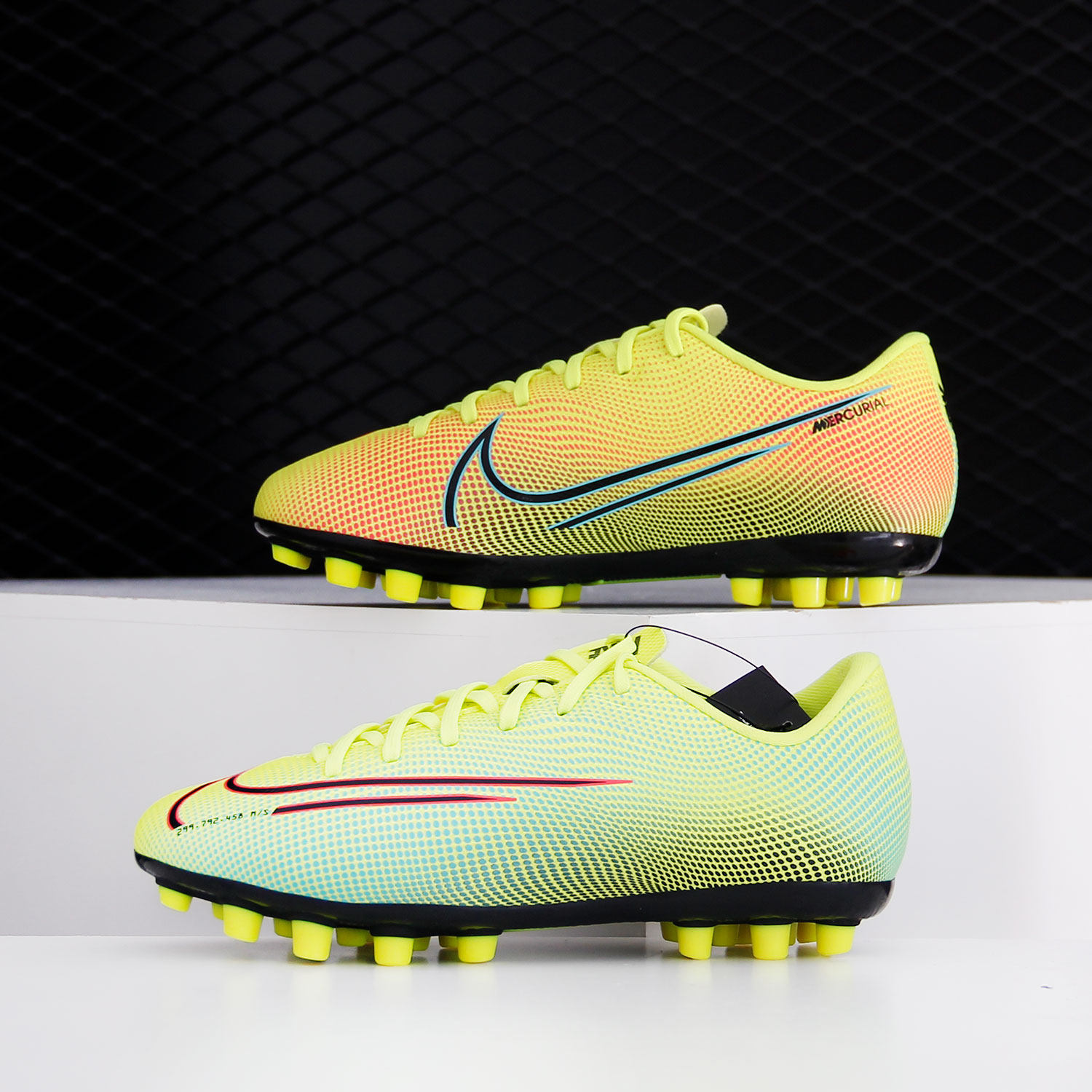 耐克春季刺客钉大童运动足球鞋