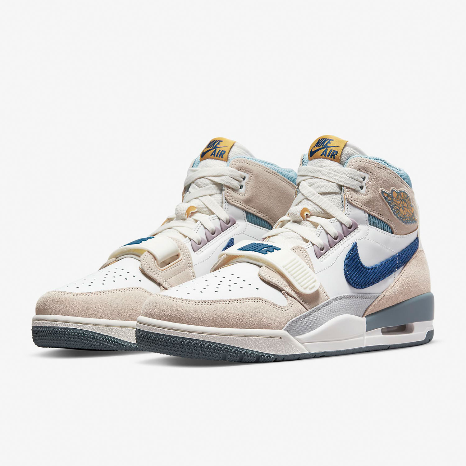 耐克男子气垫中帮篮球鞋