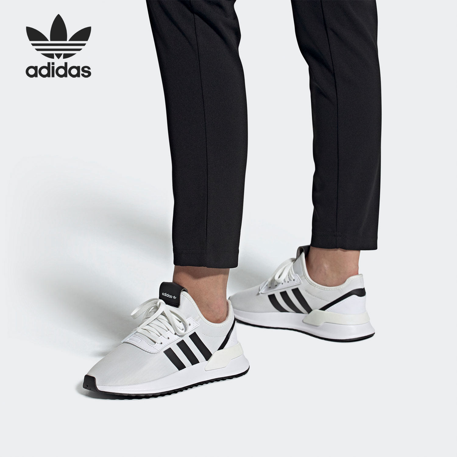 阿迪达斯三叶草_女子运动休闲鞋