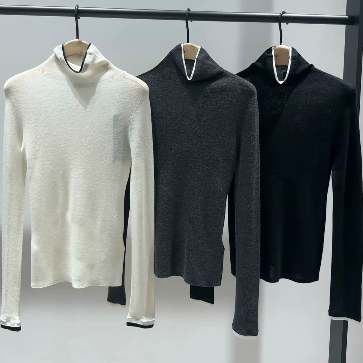 正品针织衫2025冬新品轻暖细支绵羊毛高领设计感修身MBE4SWT015