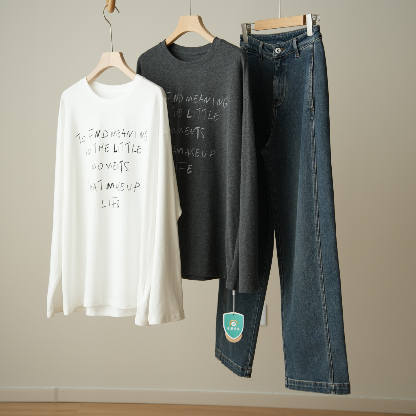 初春款 180g女士手写字母磨毛长袖上衣 圆领大版T恤打底衫  女装,女装/女士精品,T恤,淘宝优惠券,粉丝福利购,淘宝优惠卷