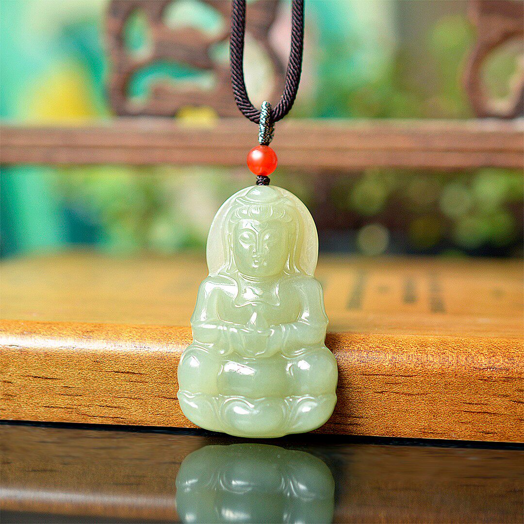 经典款精雕工艺和田玉青海黄口料高冰高油温润细腻观音吊坠D15173
