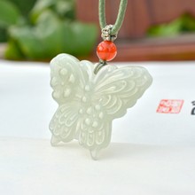 和田玉老坑料高冰高油干净无结构雕刻清晰可见吉祥蝴蝶吊坠D15619