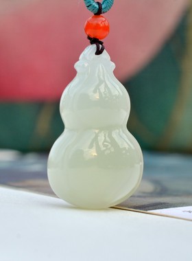 亏嘛啦天然青海料和田玉晴水立体葫芦女吊坠送挂绳正品夏季15727