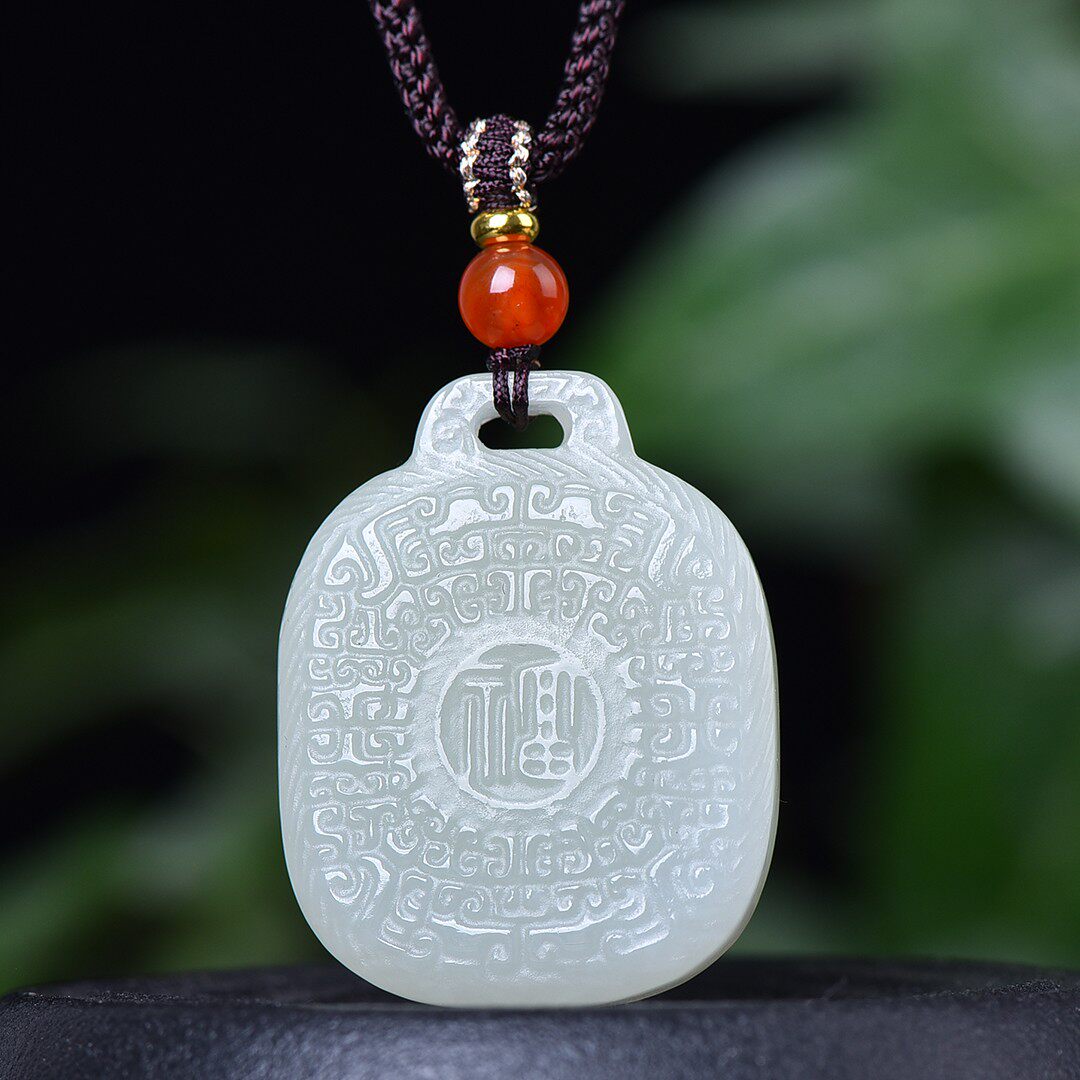 传统工艺和田玉老坑羊脂白玉玉质温润细腻大气上档次福字吊坠6016