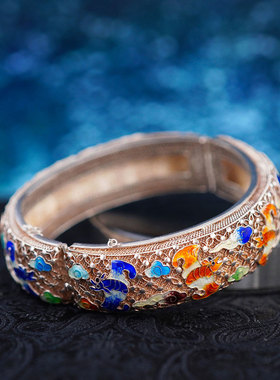 晚清大师级手工纯银掐丝珐琅祥云蝙蝠精美复古手镯传世精美高奢款