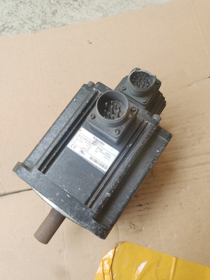 现货议价原装施ND伺服马达电机BCH1304N12A1C