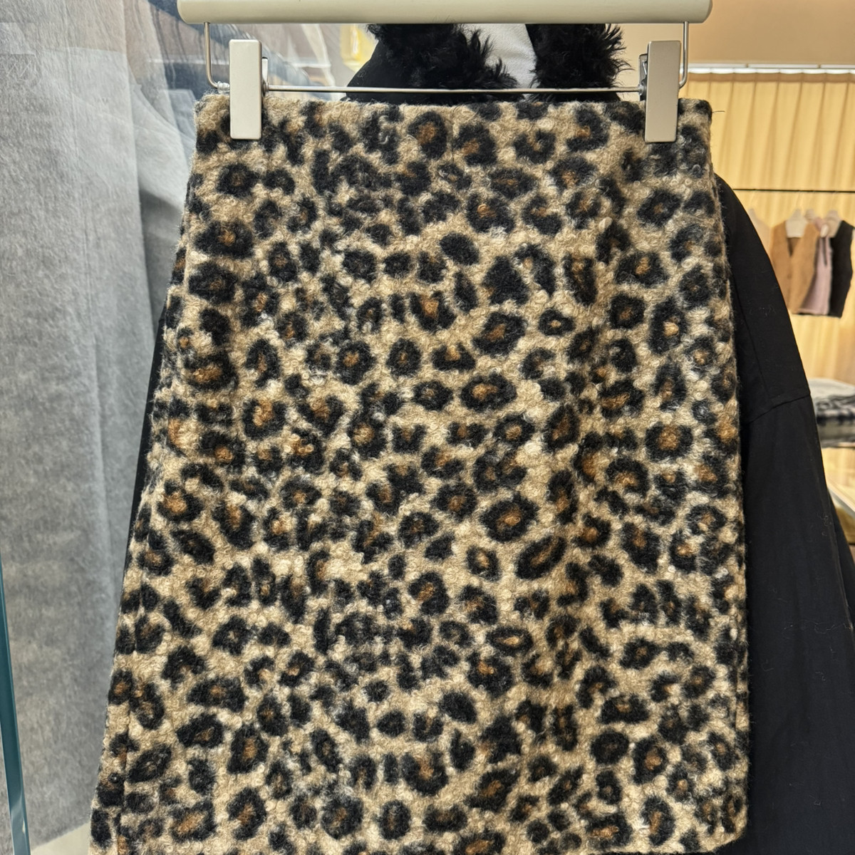 Cecil冬上新加厚毛呢豹纹韩系半身裙YS1-2398