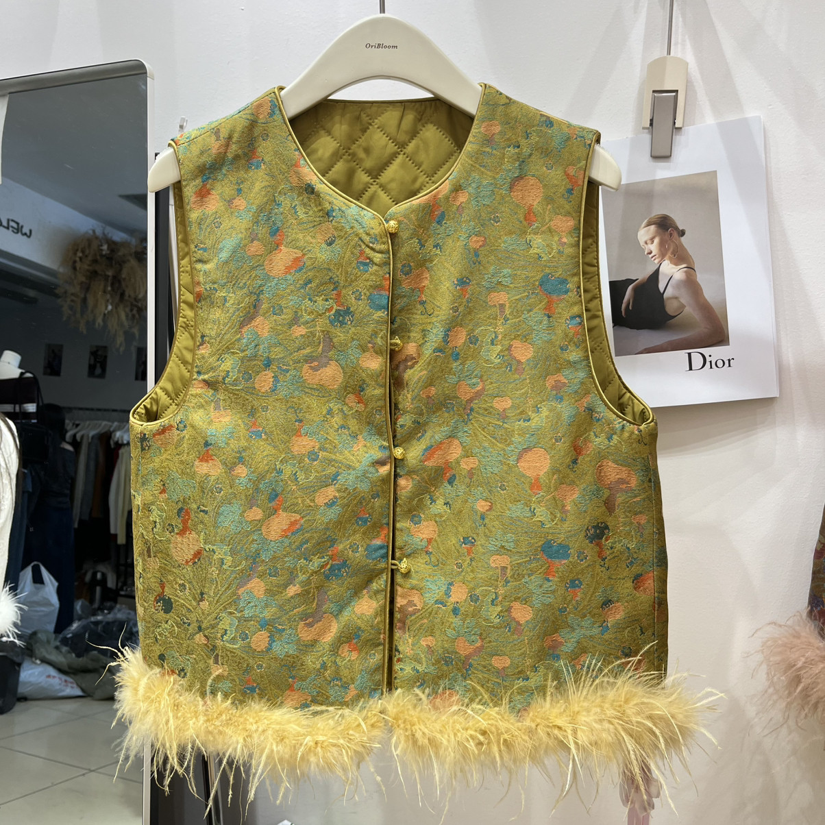 Cecil高端鸵鸟毛拼接提花夹棉马夹马甲配下摆狐狸毛可拆卸MF11