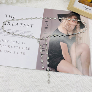 思思家网红高级感腰链配饰西装 子金属水钻简约银色链条腰带女夏 裤