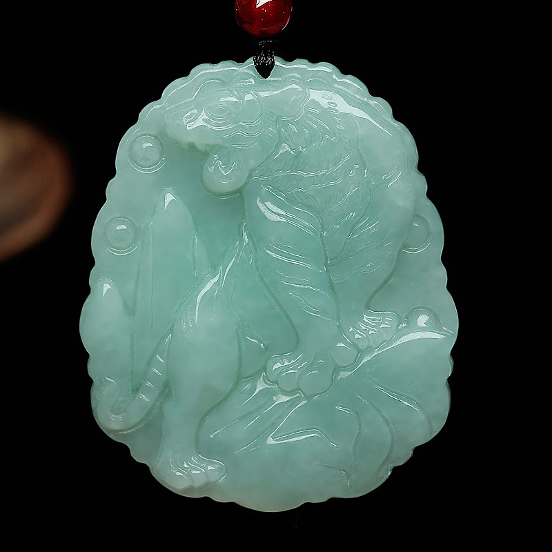 正品天然缅甸翡翠十二本命年大款生肖虎转运吊坠男女上山虎牌挂件