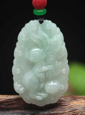 翠天玉器天然翡翠生肖兔吊坠小款