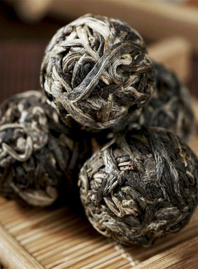 云南普洱茶冰岛2号地生茶2024乔木春茶龙珠手工普洱茶10粒装