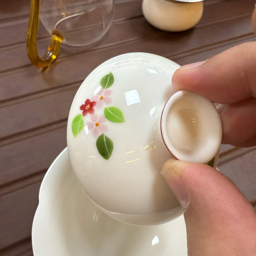 原创 花器盖碗 花韵春风 120cc 立体手绘 高白瓷