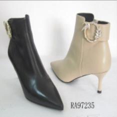 专柜正品Roberta诺贝达女鞋RA97235秋冬尖头金属扣软皮时尚裸靴