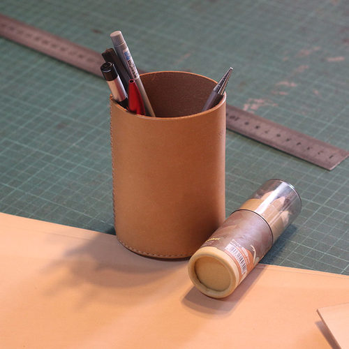 意大利简易多功能商务风定制笔筒