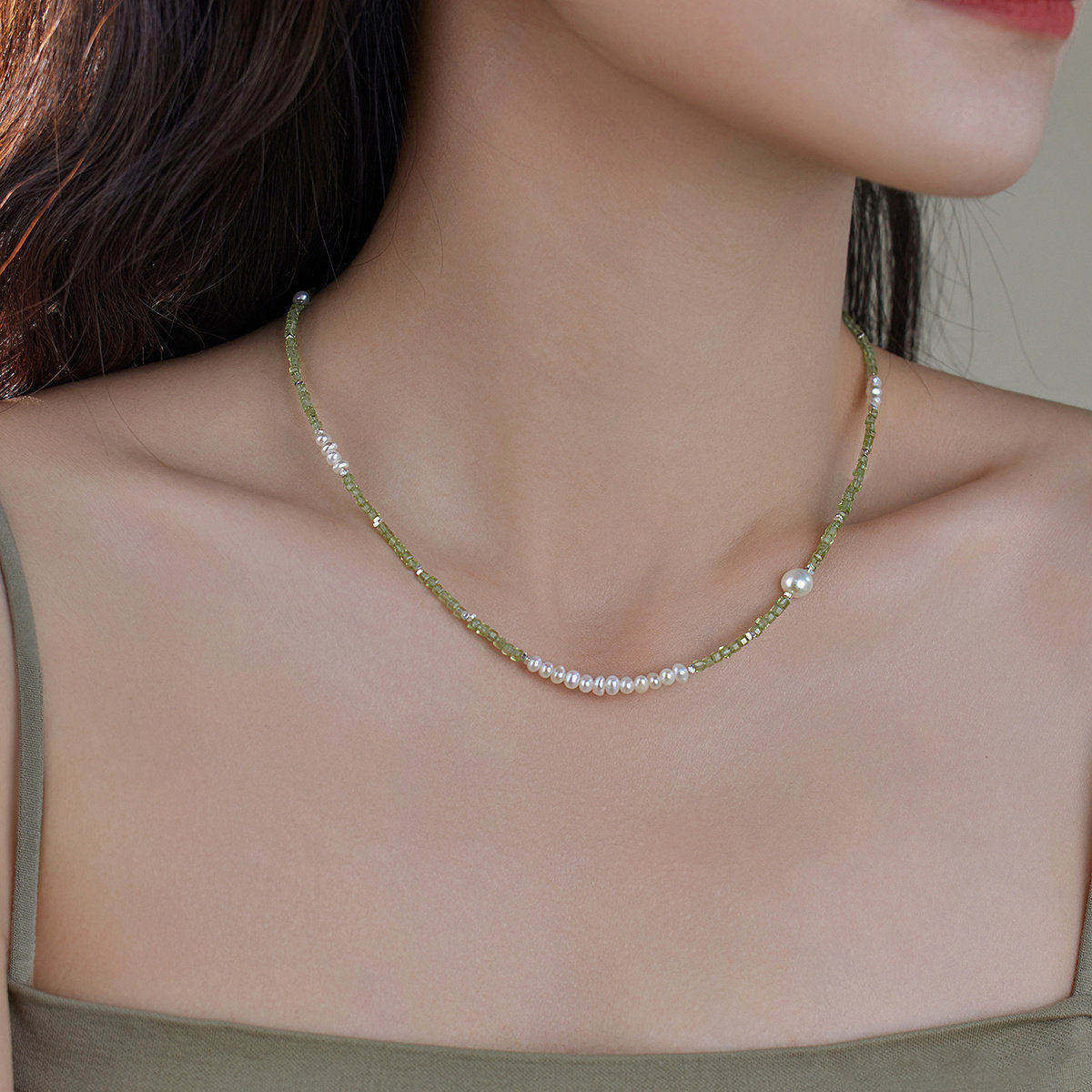 赛赛莉安橄榄绿天然石淡水珍珠s925纯银项链小众设计2025新款叠戴