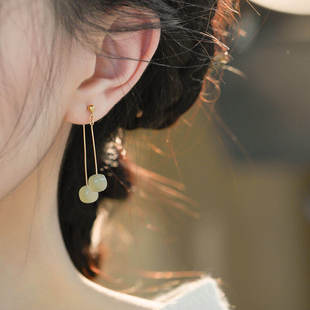 赛赛莉安天然和田玉轻奢小众气质14K包金耳环无耳洞耳夹修饰脸型