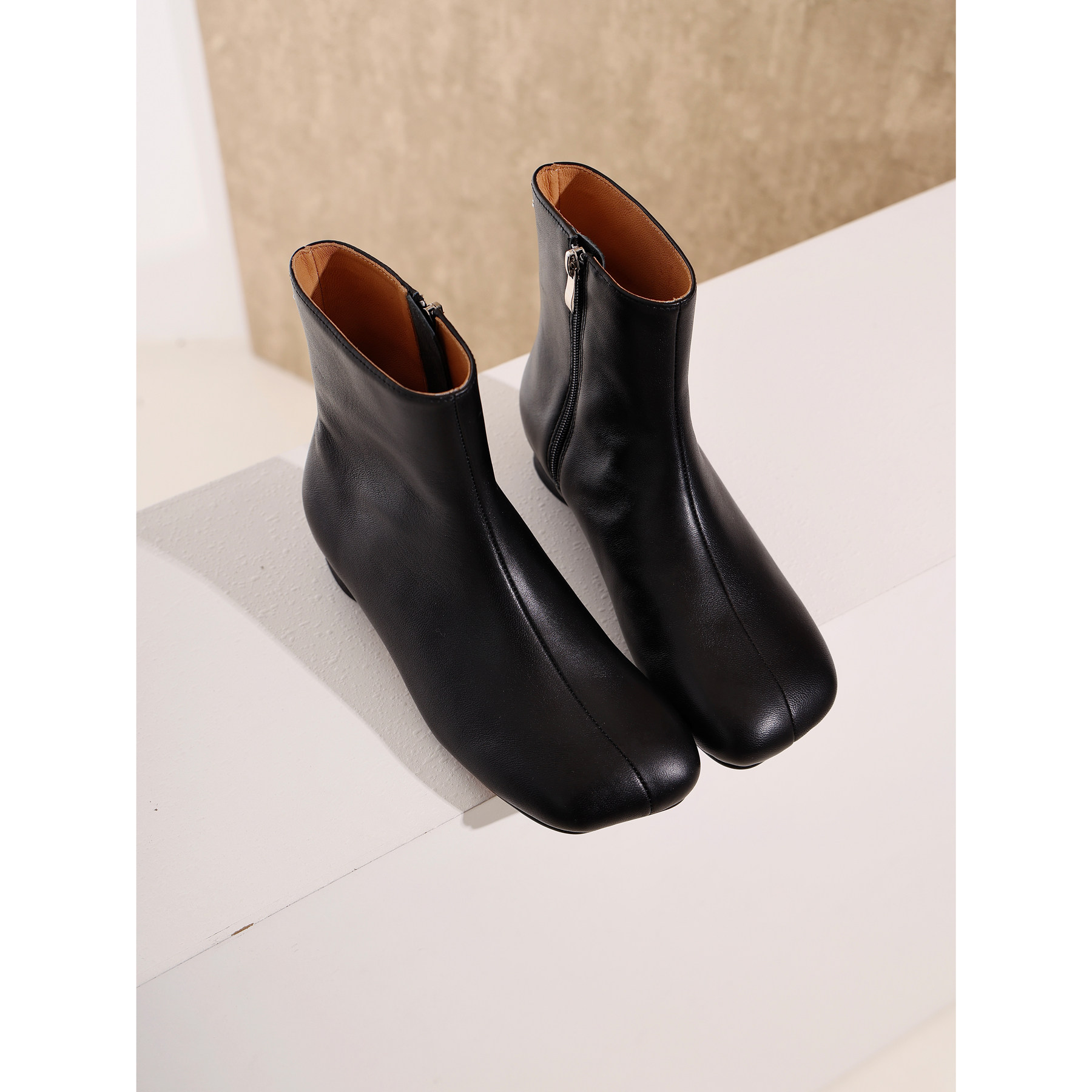 InkingPot彭姐 简约风真皮方头侧拉链短靴女黑色低跟瘦瘦靴时装靴,女鞋,时装靴,淘宝优惠券,粉丝福利购,淘宝优惠卷