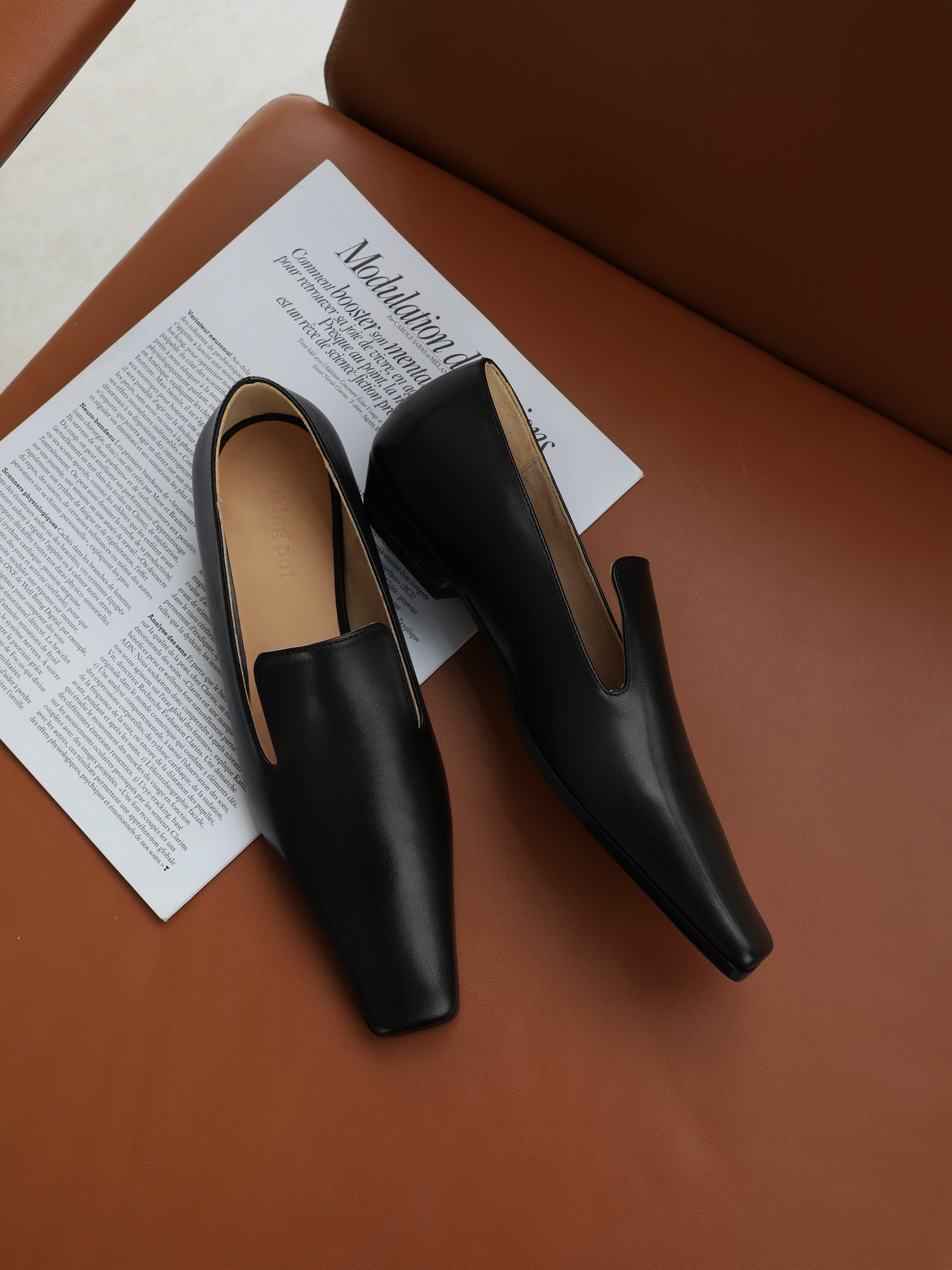 美拉德极简风真皮方头乐福鞋女