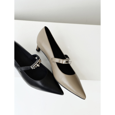 经典法式DG锁扣牛皮尖头单鞋