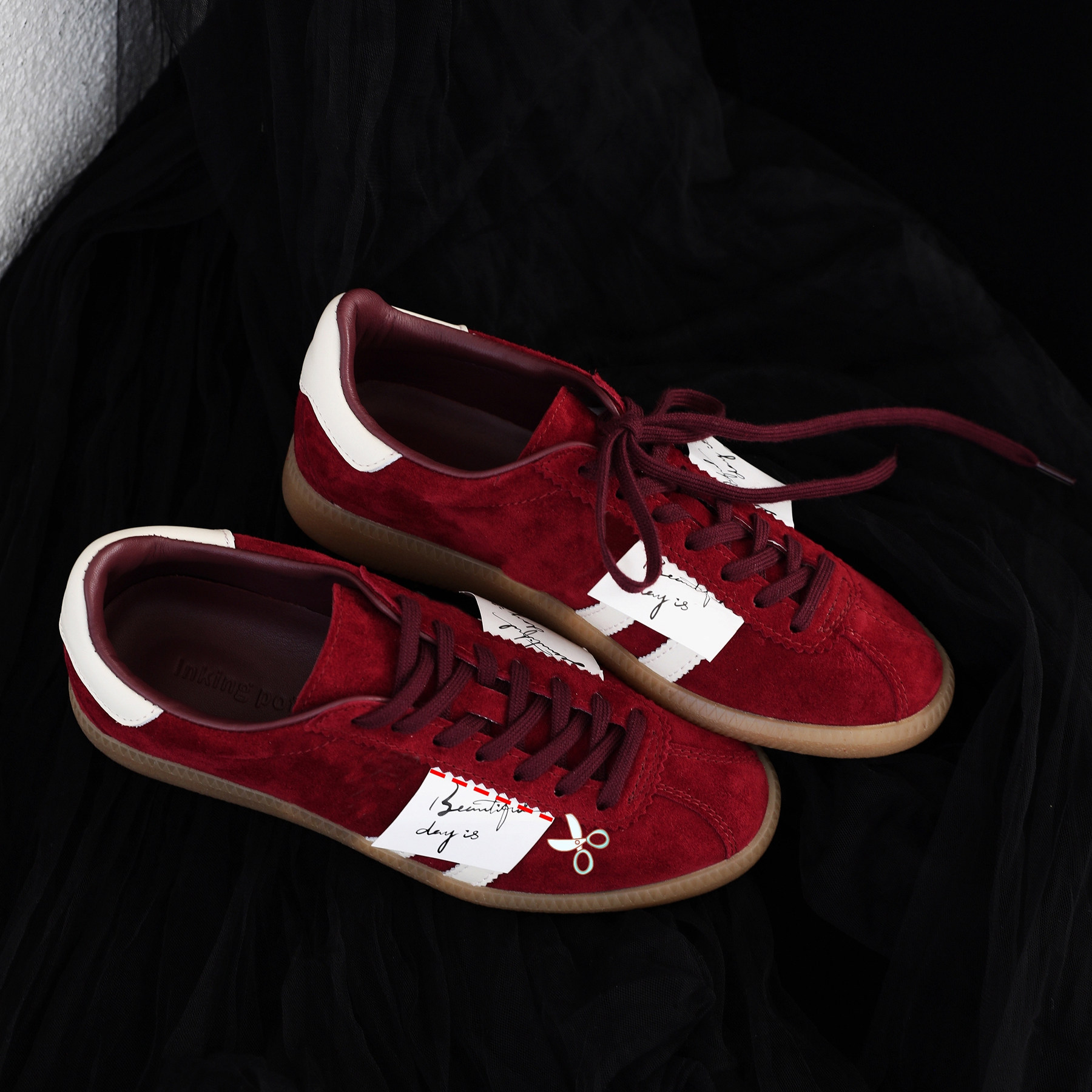 InkingPot彭姐 2025新款丝绒红德训鞋舒适平跟休闲鞋羊皮反绒板鞋,女鞋,时尚休闲鞋,淘宝优惠券,粉丝福利购,淘宝优惠卷