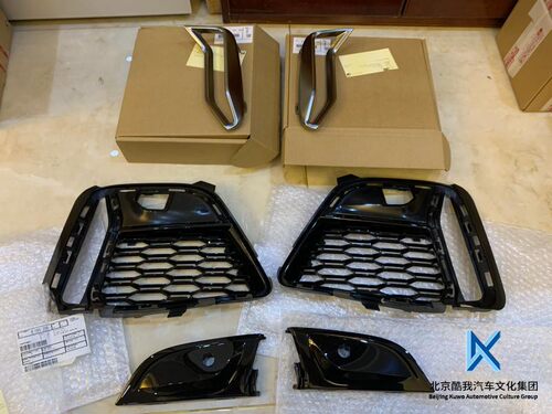 BMW宝马原厂3系改装灰色中网