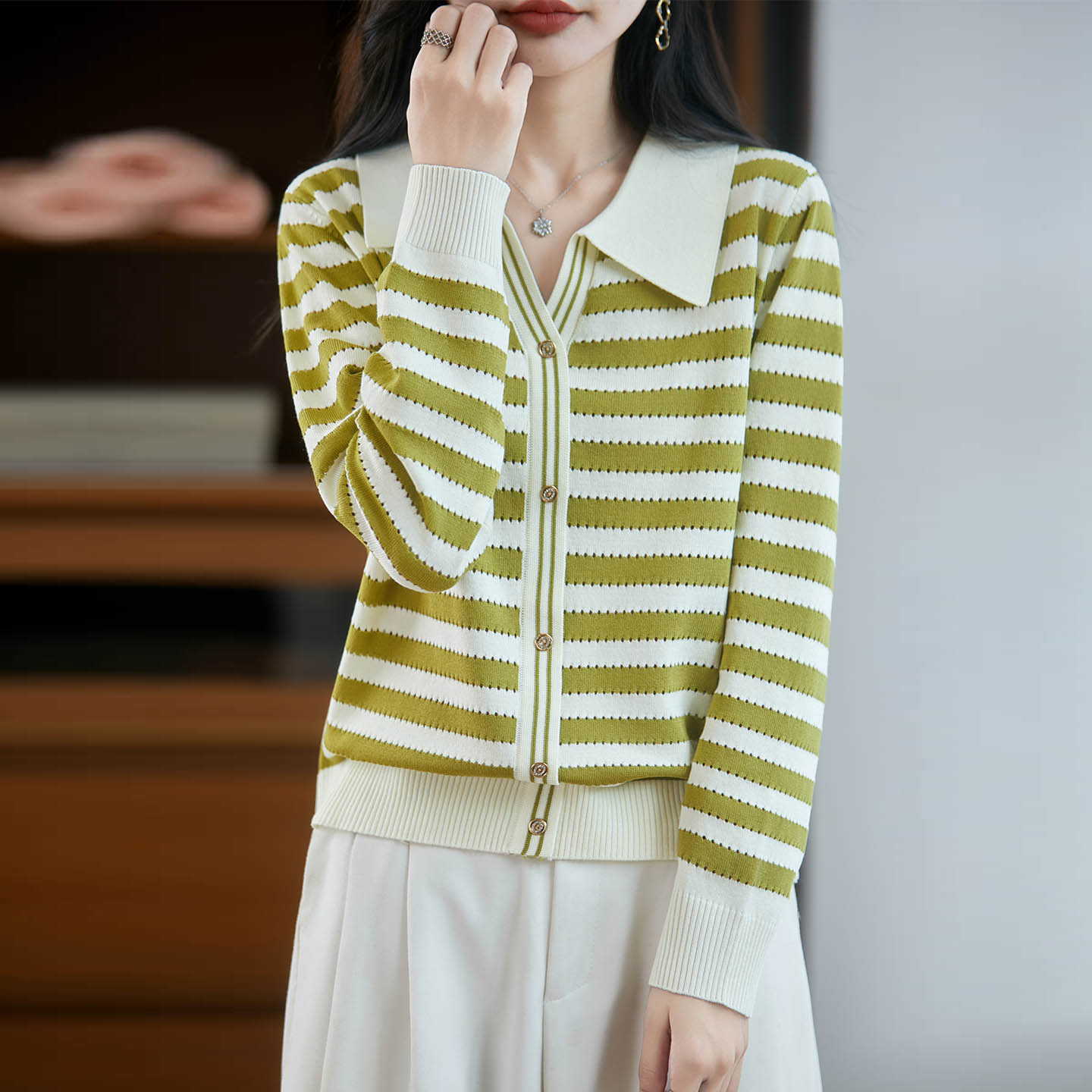 2025新款女士宽松V领短款纯色套头针织坎肩羊毛毛衣马甲背心