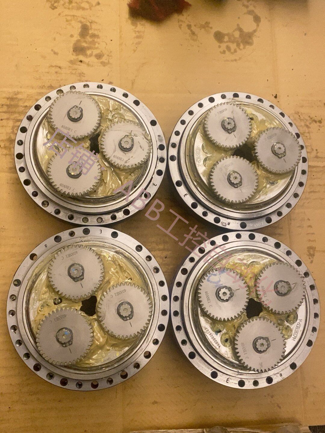 安川机器人gp12l轴减速机hw0387809-a202 2年11月份机子