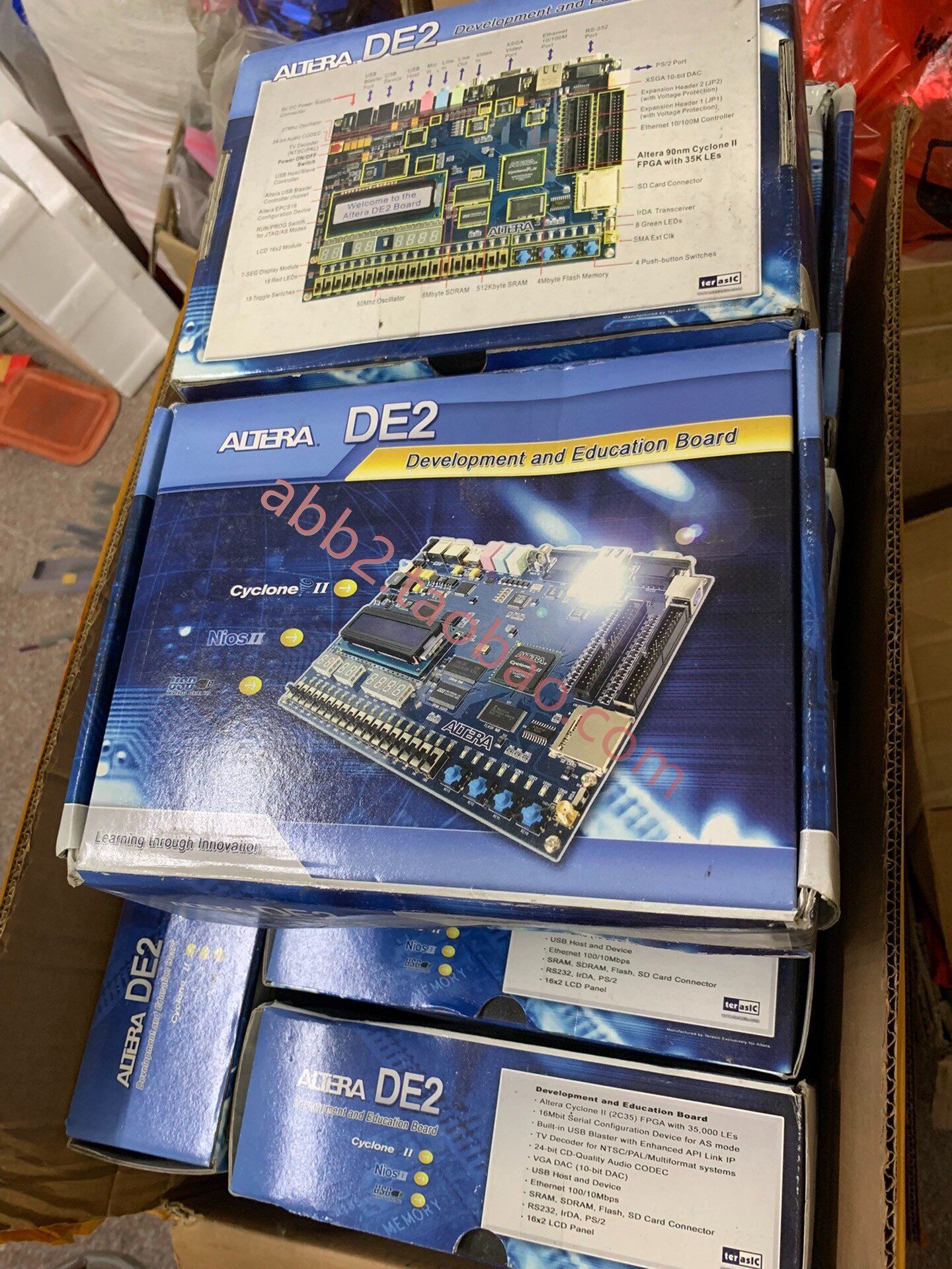 阿特拉 altera de2 开发版 cyclone 2 ep2c35f672c6n nios 2箱说