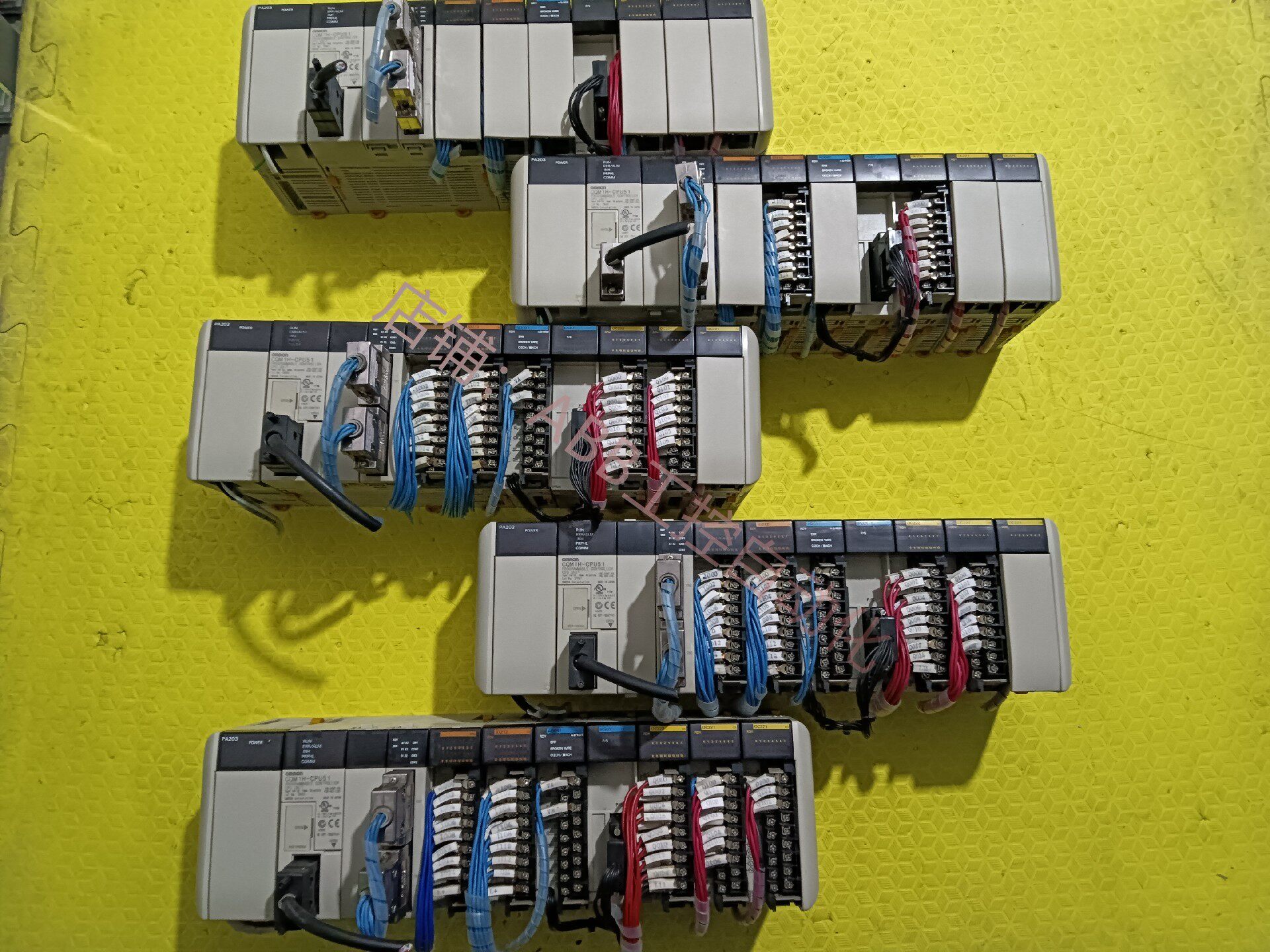 plc pa203 cqm1h-cpu51 id212 ad041 ips01 oc222 oc211(2)拆机