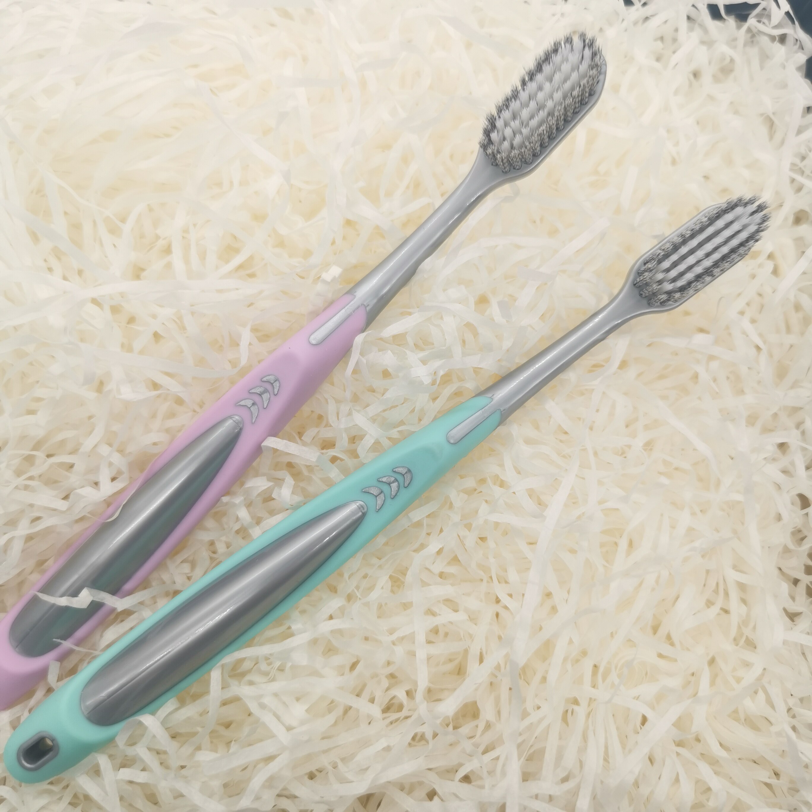 贝德玛6689水感舒护软毛牙刷成人家用洁齿护龈螺旋刷丝