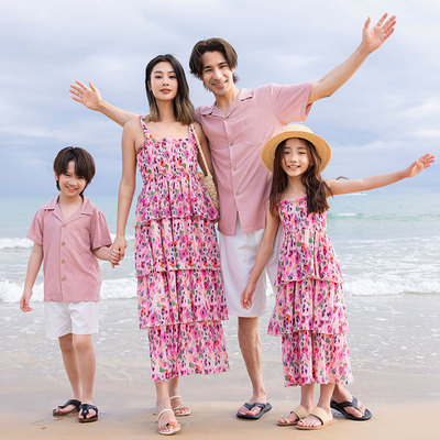 沙滩亲子装海边度假一家三口短袖