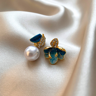 珐琅镶钻滴釉珍珠树叶耳钉轻奢高级感气质耳环女精致百搭小众耳饰