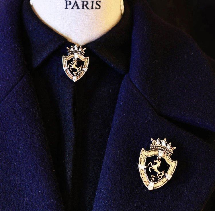 个性潮男西装皇冠胸针韩国复古盾牌马徽章胸花主持人小别针扣配饰