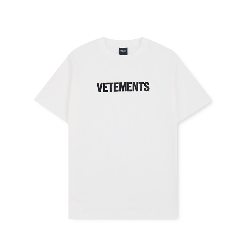 VETEMENTS短袖经典款LOGO皮标绣花工艺百搭男女T恤301446图片