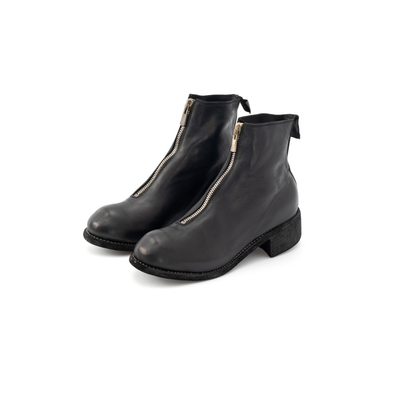 女士黑色拉链马皮革低跟踝靴银泰