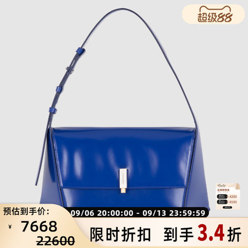 FERRAGAMO菲拉格慕 女士牛皮革光面斜挎包手提单肩包银泰 301604