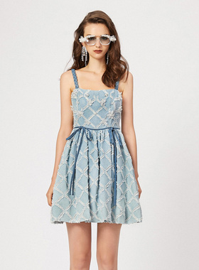 FLONAKED 浅蓝菱形牛仔水晶花钉珠修身吊带裙 300170