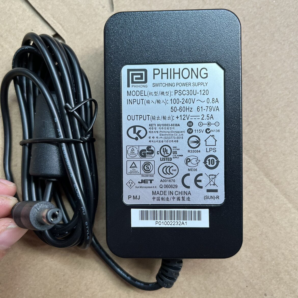 PHIHONG飞宏12V 2.5A 30W电源适配器 PSC30U-120 12V 2500mA - 实物图
