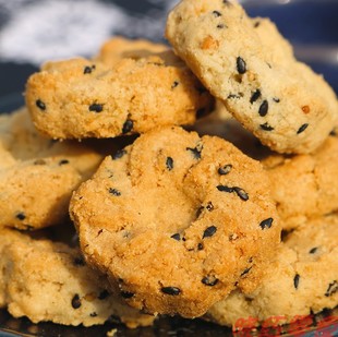 杭州特产芝麻椒盐小酥小桃酥饼一口酥传统糕点零食独立包装小酥饼