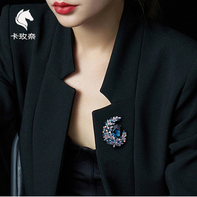 卡玫奈欧美璀璨水晶轻奢胸针女