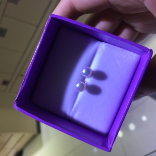 极光镜面媲美海水akoya级珠光淡水珍珠s925纯银硅胶耳堵耳饰耳钉