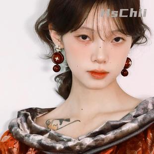 西迟复古安哥拉红耳环褶皱肌理感耳钉芒星耳钉显白耳饰赫本风