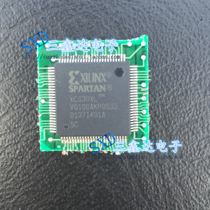 XCS30XL-5VQ100C  XCS30XL进口原装拆机带板 质量保证