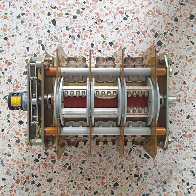替代华荣C79-800A/3.6KV/3300V隔离换向开关