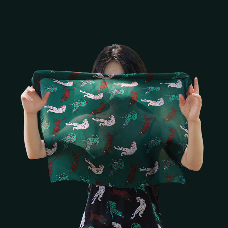 【牧神午后】原创设计夏季百搭缎面丝滑印花丝巾小方巾气质领巾,服饰配件/皮带/帽子/围巾,围巾/丝巾/披肩,淘宝优惠券,粉丝福利购,淘宝优惠卷