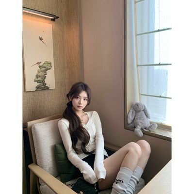 BBen 显瘦长袖T恤女2026夏季新款设计感小众甜美纯欲法式小上衣