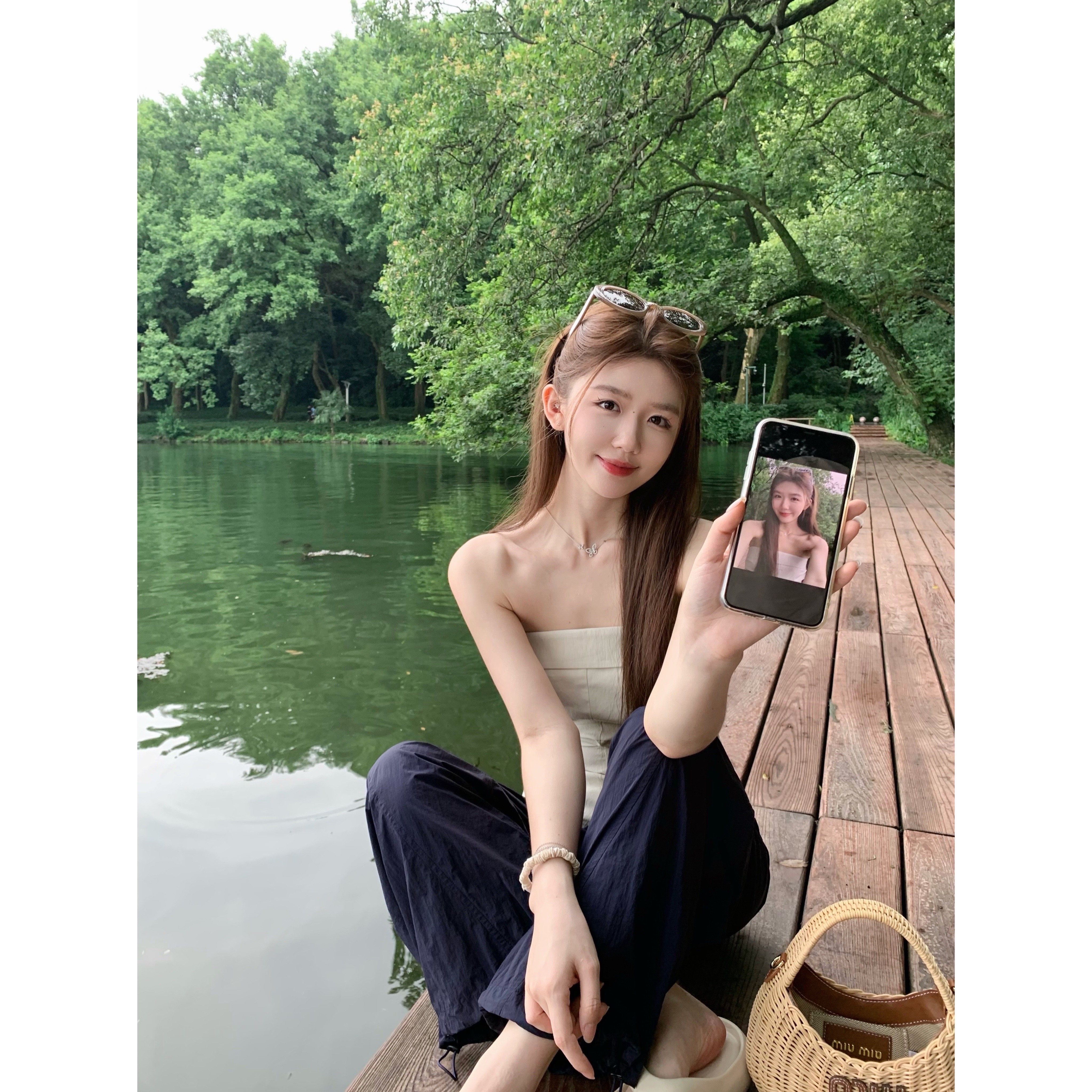 清仓特价 自由的呼吸 洋气收腰抹胸上衣女夏季2024新款纯欲小衫