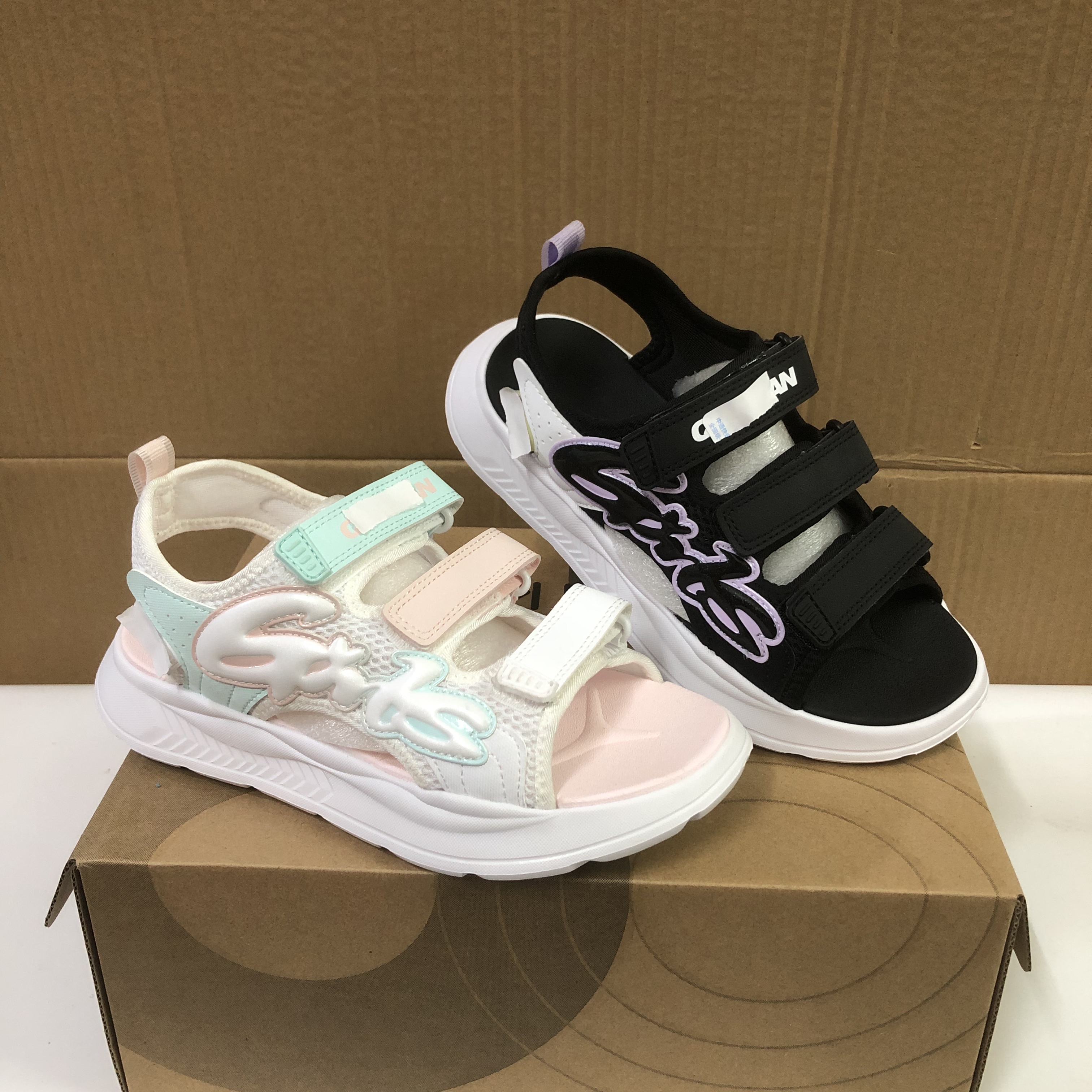 撤柜品牌童鞋 夏季儿童运动凉鞋 女童轻便软底沙滩鞋大童休闲凉鞋